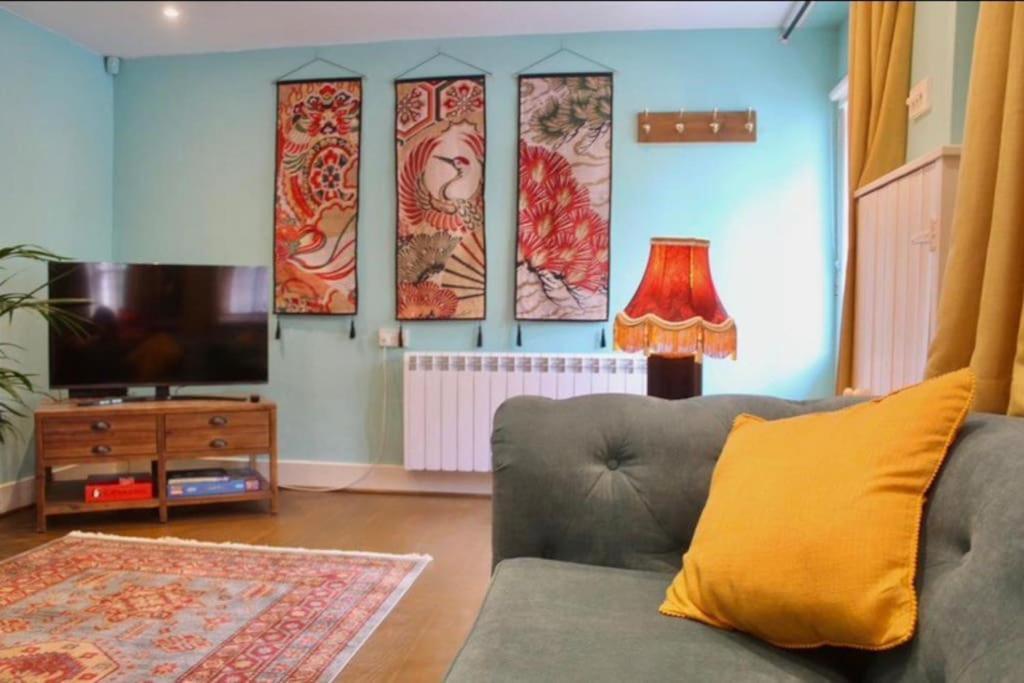 Traveller'S Rest - Cosy Cottage In Heart Of Wilton Salisbury Esterno foto